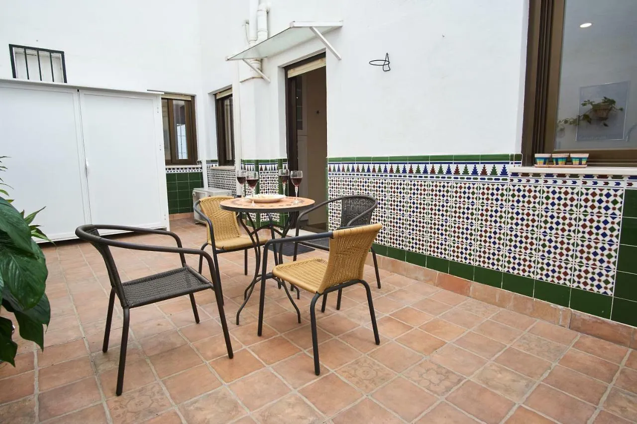 Appartement Rodrigo De Triana Courtyard By Valcambre à Séville