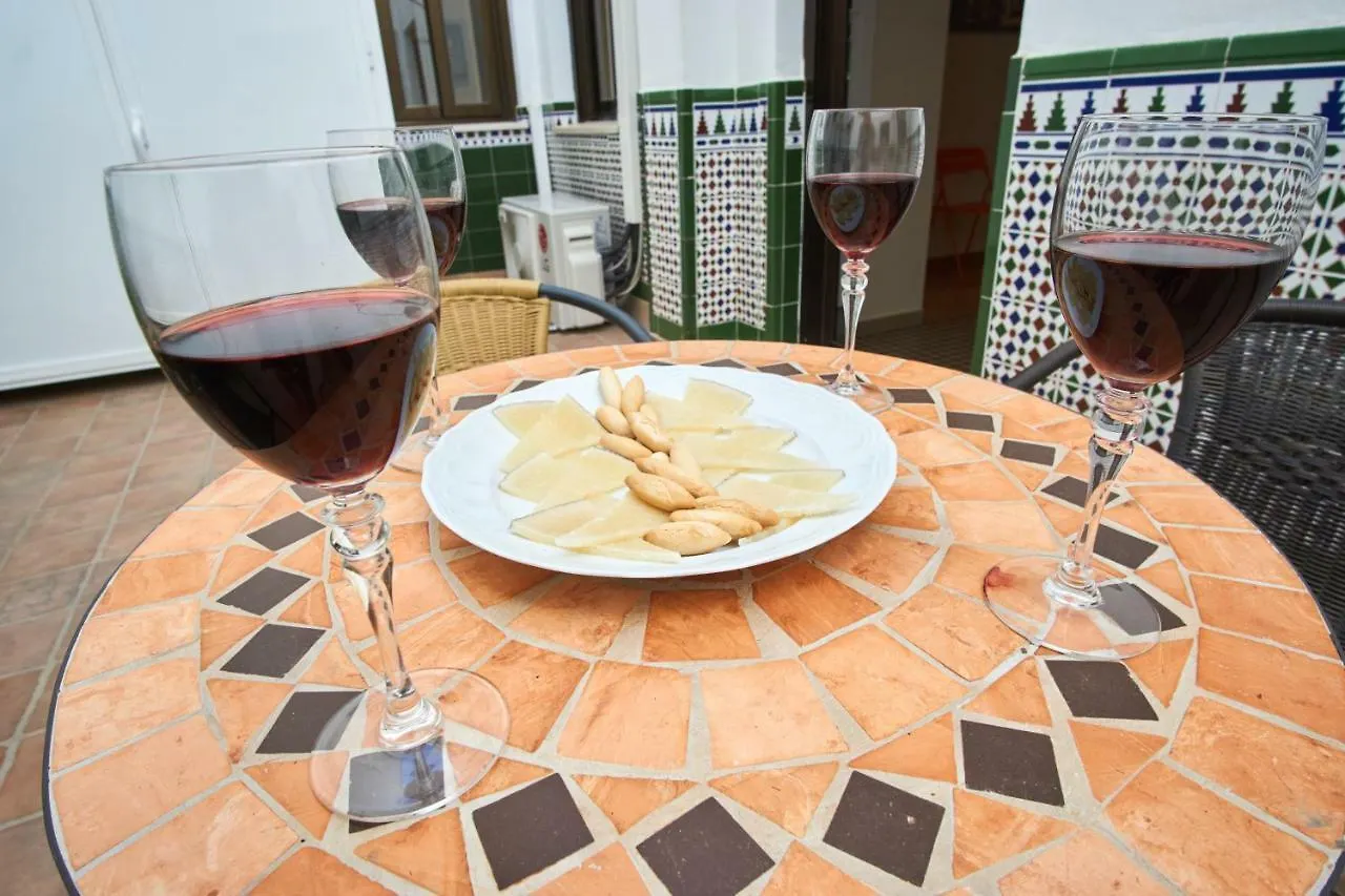 Rodrigo De Triana Courtyard By Valcambre Apartment Seville Spain